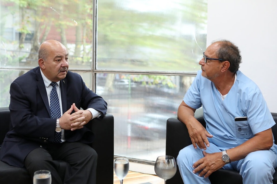El Vicepresidente Académico de la UNLP, Fernando Tauber, visitó el Hospital Odontológico Universitario