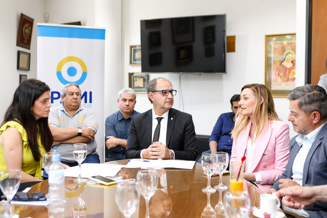 CONVENIO DE PASANTÍAS ENTRE LA UNIVERSIDAD NACIONAL DE LA PLATA  Y EL PAMI