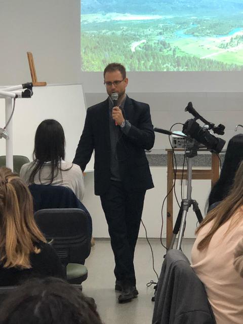 Curso de Microimplantes en Ortodoncia en la FOLP | UNLP Curso de Microimplantes en Ortodoncia en la FOLP | UNLP