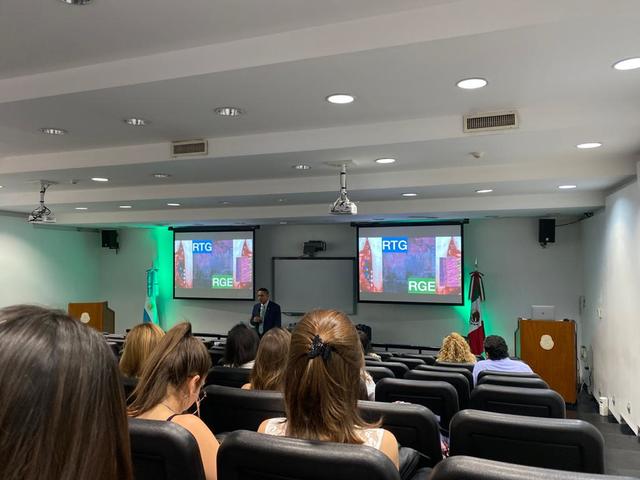 Gran éxito en la disertación del Dr. Carlos Alberto Monteagudo Arrieta de México Gran éxito en la disertación del Dr. Carlos Alberto Monteagudo Arrieta de México