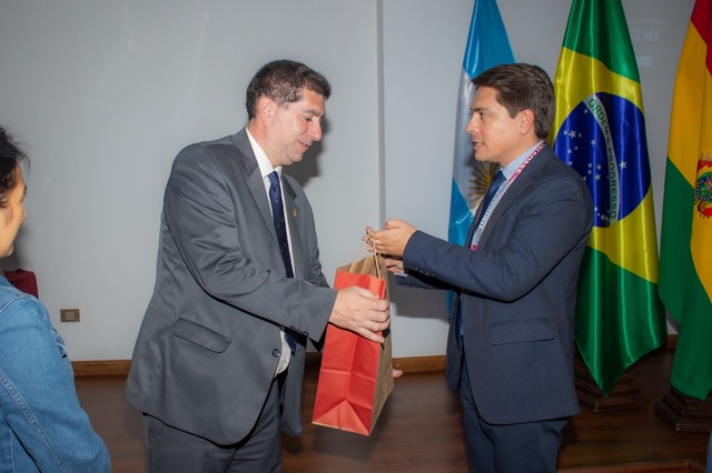 La Facultad de Odontología de La Plata fomenta la movilidad estudiantil a través del programa MARCA, del Mercosur La Facultad de Odontología de La Plata fomenta la movilidad estudiantil a través del programa MARCA, del Mercosur