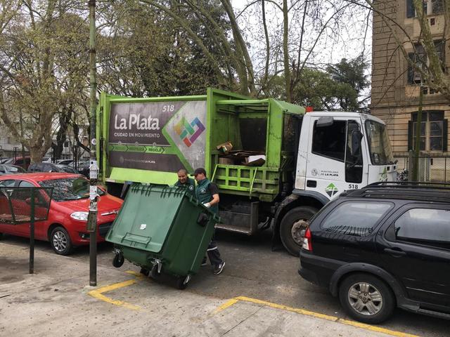 La FOLP UNLP continua con el Compromiso Ambiental de la UNLP "Recuperamos"