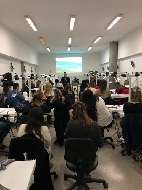Curso de Microimplantes en Ortodoncia en la FOLP | UNLP Curso de Microimplantes en Ortodoncia en la FOLP | UNLP