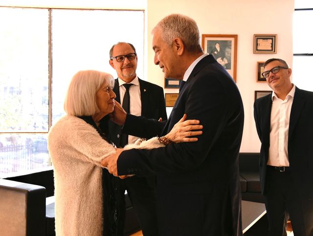 VISITA DEL MINISTRO DE JUSTICIA JULIO ALAK A LA FOLP UNLP VISITA DEL MINISTRO DE JUSTICIA JULIO ALAK A LA FOLP UNLP